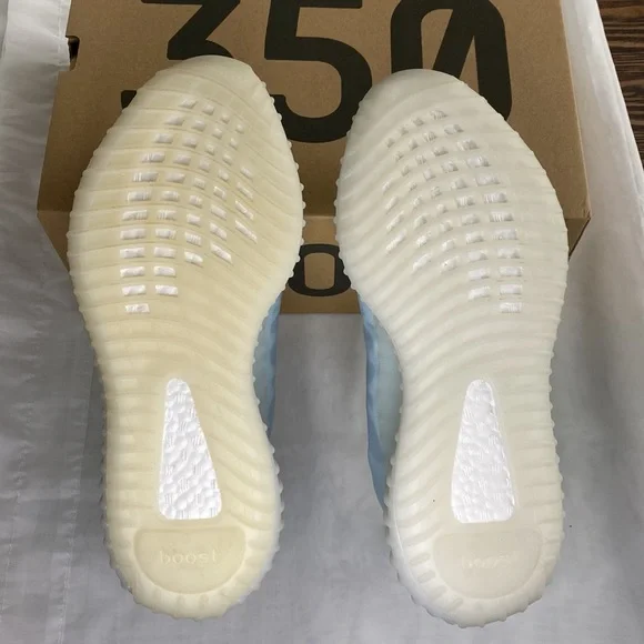 New Yeezy boost 350 V2 Mono Ice - Picture 6 of 6